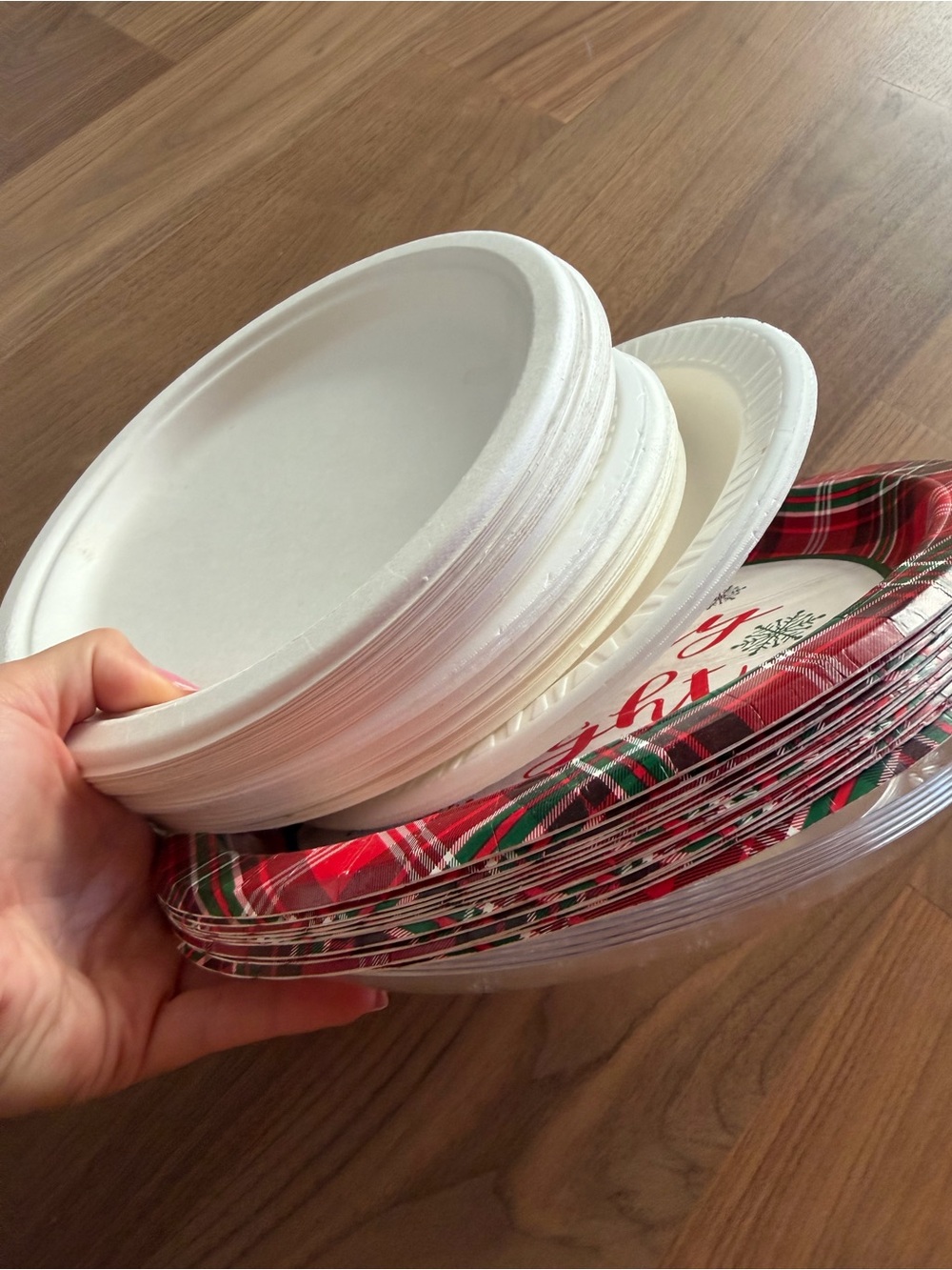 White Disposable Party Plates - Pack of Plain White Plates